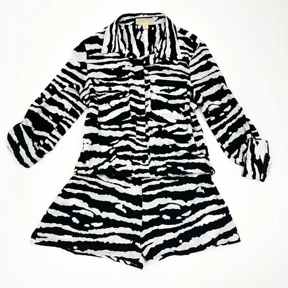 Michael Kors Animal Print Zebra White Black Roll Tab Sleeve Short Romper Women L - Picture 1 of 5